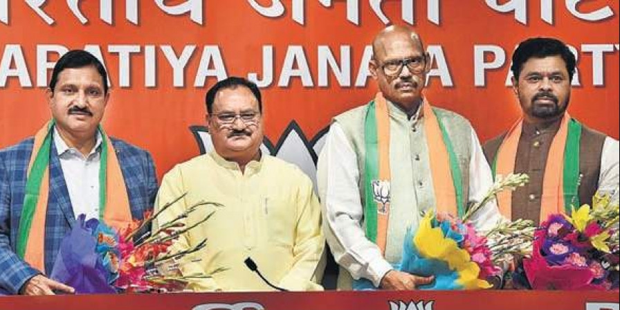 टीडीपी के 60 नेता और हजारों कार्यकर्ता बीजेपी में शामिल हुए