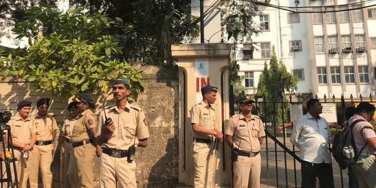 39 साल पहले दिया आवेदन फिर भी नहीं मिली बिजली, बीजेपी सरकार से नाराज किसान ने की खुदकुशी की कोशिश