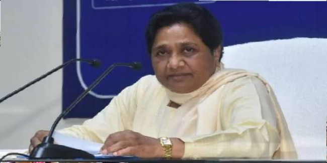 मायावती बोलीं- UP में चल रहा अपराधियों का जंगल राज, कार्रवाई करे सरकार