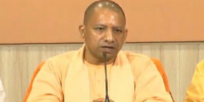 अधिकारियों से नाराज CM योगी, एंटी रोमियो दल को एक्टिव करने के निर्देश
