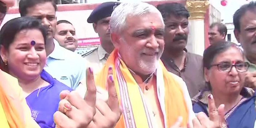 बिहार में सुबह 14.95 प्रतिशत वोटिंग, अश्विनी चौबे ने किया भगलपुर में मतदान