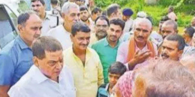 पीड़ितों की मदद को सरकार तैयार : नीरज