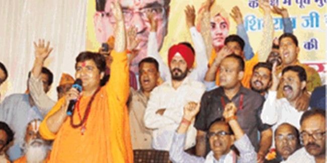 'जयश्री राम' नारे के विवाद पर बोलीं Sadhvi Pragya, जिनके अंदर शैतान हैं, उनके अंदर भगवान कैसे आएं ?