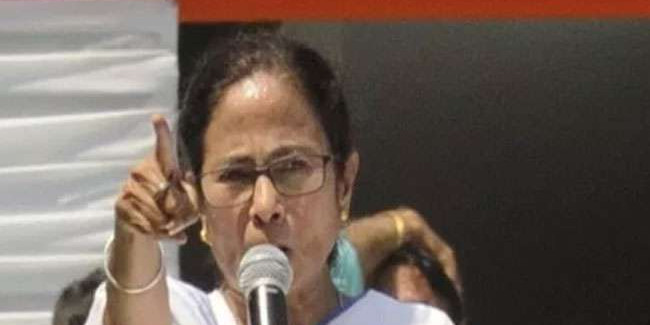 प बंगाल में तृणमूल कांग्रेस का 'कटमनी' के जवाब में 'ब्लैक मनी लौटाओ' आंदोलन शुरु