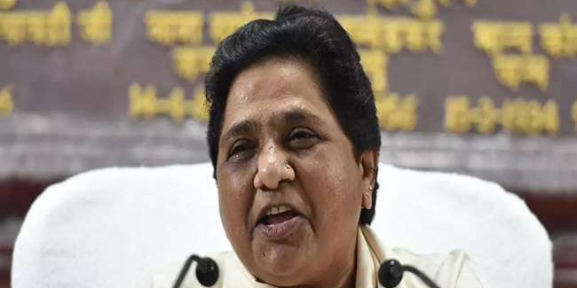 PM मोदी ने जितना पैसा प्रचार पर खर्च किया, उससे हर गांव में स्कूल-अस्पताल खुल जाते : मायावती