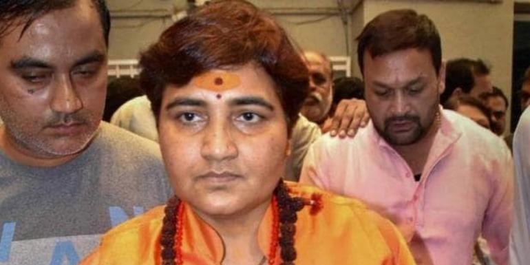 साध्वी प्रज्ञा के जवाब से असहमत चुनाव आयोग ने कहा द्वेष नहीं फैलाने देंगे