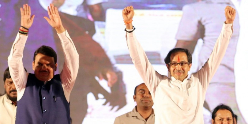 'फडणवीस चाहे तो कल ही डिप्टी CM बन सकते हैं'