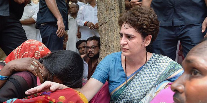 क्या यूपी में विपक्ष की राजनीति की धुरी बनेंगी प्रियंका?