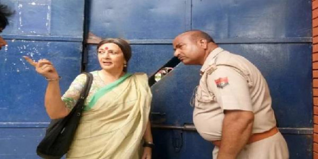 चिन्मयानंद पर आरोप लगाने वाली छात्रा से जेल में मिलीं वृंदा करात, परिवार था साथ