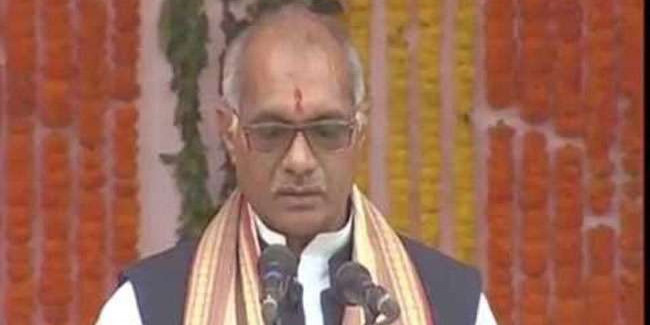 विंध्य व बुंदेलखंड क्षेत्र में कराई जाएगी कृत्रिम बरसातः धर्मपाल सिंह