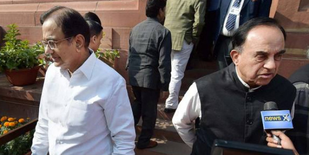 कांग्रेस नेता चिदंबरम एक बार फिर से भाजपा नेता सुब्रमणयम स्वामी के निशाने पर