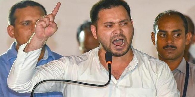 मुजफ्फरपुर शेल्टर होम मामले में कई मंत्री भी शामिल : तेजस्वी, कहा- सरकार को बर्खास्त करें राज्यपाल