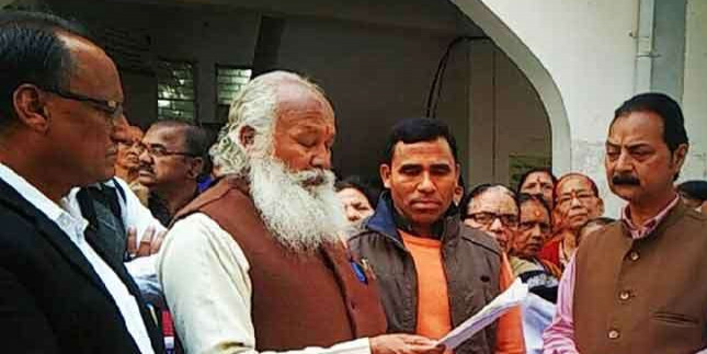 शहीद स्मारक बचाने को राज्य आंदोलनकारियों ने किया तहसील पर प्रदर्शन