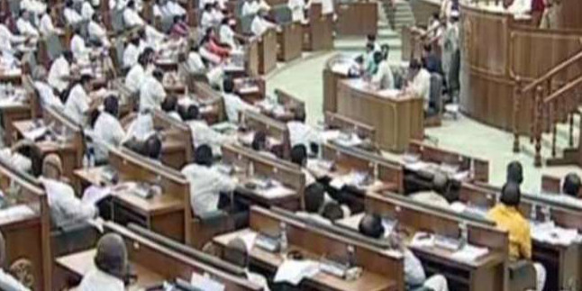 फिर आंध्र प्रदेश विधानसभा से निलंबित हुए TDP के चार विधायक, इस वजह से लिया गया ये फैसला