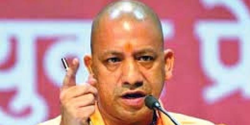 महिलाओं के खिलाफ बढ़ते अपराध पर मुख्यमंत्री योगी सख्त, लोकभवन में अफसरों को किया तलब