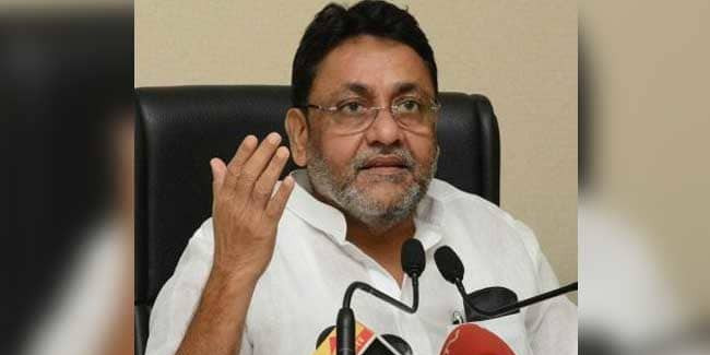 ‘शिवसेना विधायक पर हमला पार्टी की अंदरुनी राजनीति का परिणाम’ : नवाब मलिक