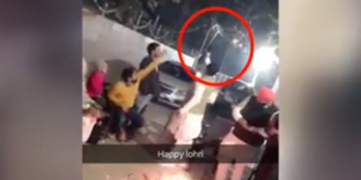 सत्ता की हनक में चूर हुए विधायक बाजीगर, हवाई फायरिंग करते वीडियो वायरल