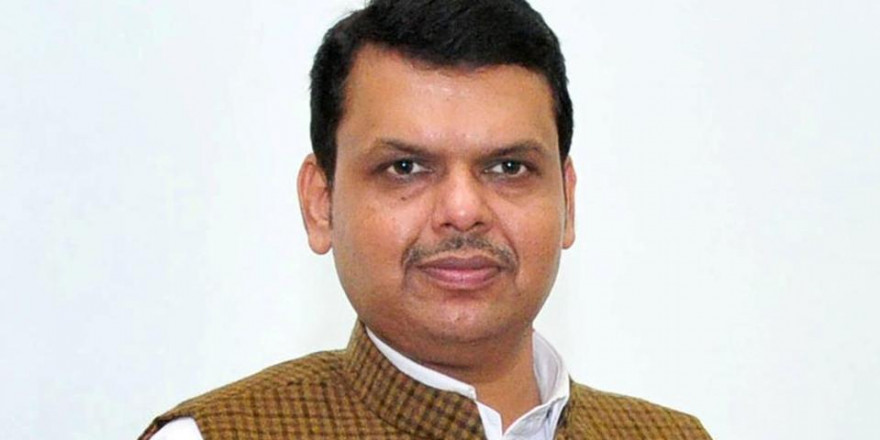 Bike collides with SUV in CM Fadnavis ’s convoy