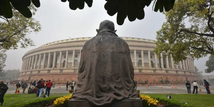 सरकारी बंगला खाली नहीं कर रहे पूर्व सांसद, अब पुलिस जबरन कराएगी खाली