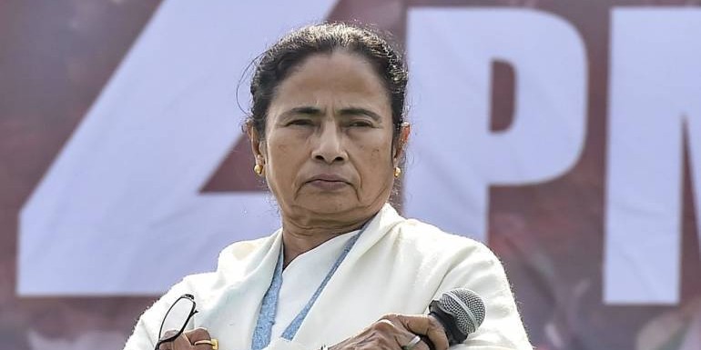 धरने पर बैठी ममता बनर्जी बोलीं- BJP से मुझे नफरत, अब बदले का वक्त