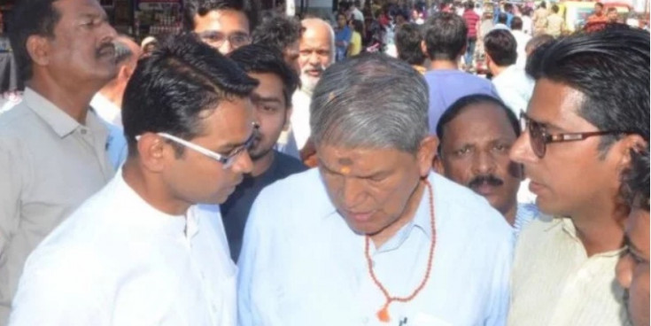 उत्तराखंड सरकार पर हालात काबू न कर पाने का लगाया आरोप, डेंगू पर खूब बरसे हरीश रावत