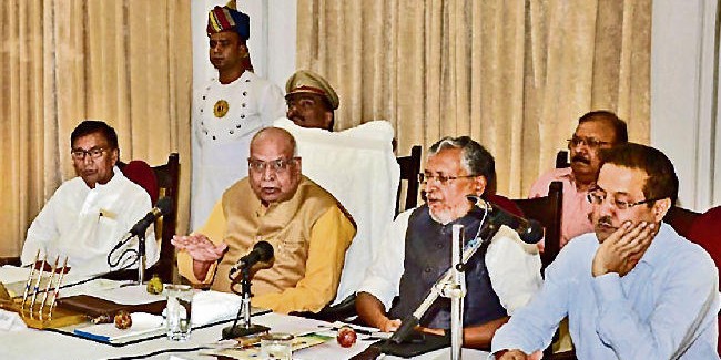 रिजल्ट नहीं देनेवाले कुलपतियों को छोड़ना होगा पद : राज्यपाल