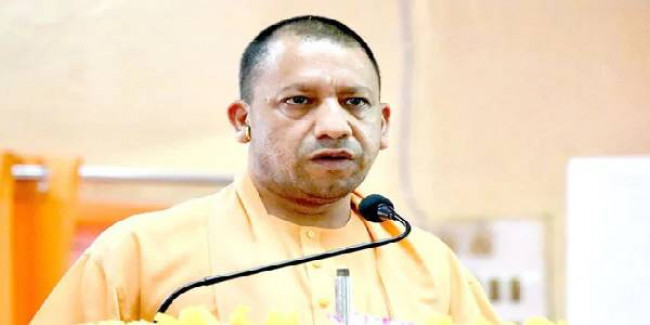 योगी आदित्यनाथ बोले- डिग्री पाने के बाद नौकरी के पीछे ना भागें छात्र