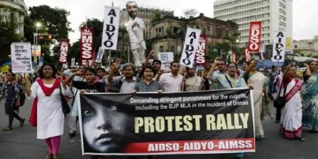 उन्नाव रेप केस: ब्रेन इंजरी से कोमा में पीड़िता, लड़ रही है मौत से जंग