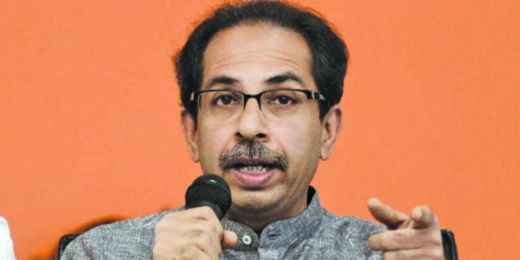 पीकविम्यासाठी शिवसेनेचा मोर्चा; उद्धव आणि आदित्य ठाकरेंचाही सहभाग