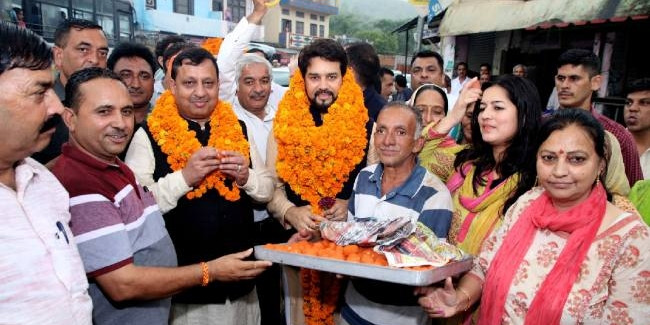 हिमाचल के कर्ज में डूबने के पीछे कांग्रेस जिम्मेदार: अनुराग ठाकुर