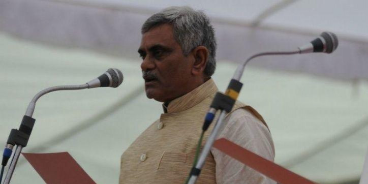 मंत्री मनीष ग्रोवर की मुश्किलें बढ़ीं, पुलिस ने दर्ज किया केस, अब सामने बचे दो रास्ते