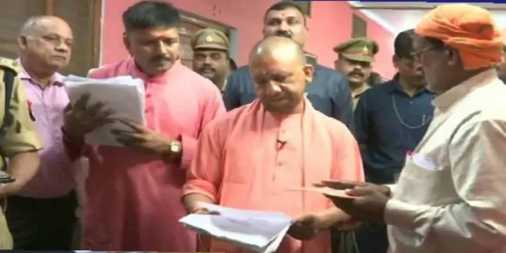 यूपी: पोषाहार घोटाले में कार्रवाई से हड़कंप, 28 कर्मचारियों पर गिरी गाज