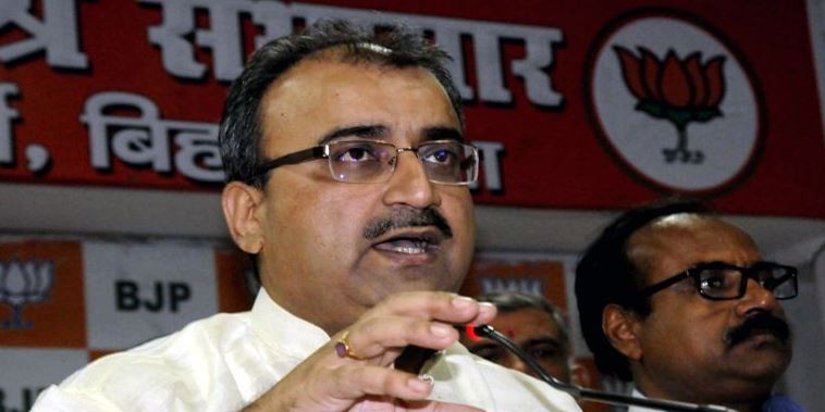 चमकी बुखार को लेकर बिहार विधानसभा में हंगामा, स्वास्थ्य मंत्री के इस्तीफे पर अड़ा विपक्ष