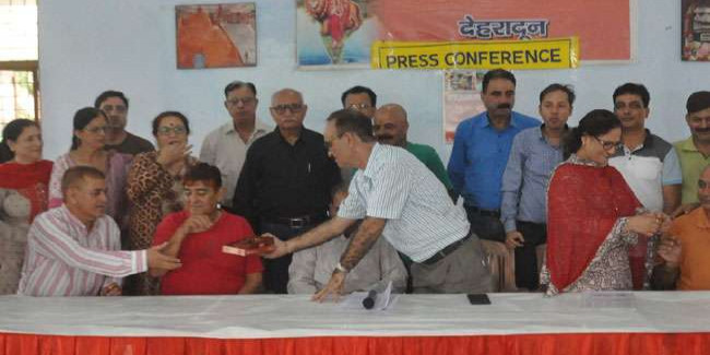 अनुच्छेद 370 खत्म होते ही जम्मू-कश्मीर में हुआ है नया सवेरा