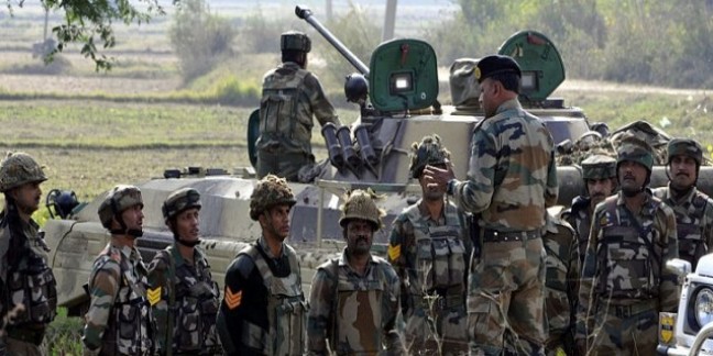 रक्षा मंत्री राजनाथ सिंह बोले- सेना में 45 हजार से ज्यादा पद खाली