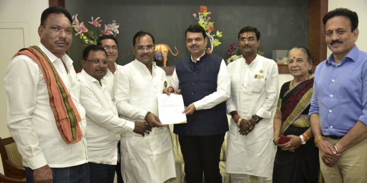 आज भाजपा विधायक दल की बैठक, शुक्रवार को शपथ ले सकते हैं फडणवीस