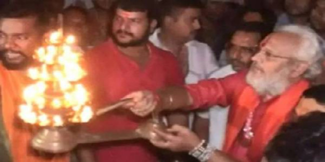 बंगाल, यूपी के बाद अब झारखंड में सड़क पर हनुमान चालीसा का पाठ