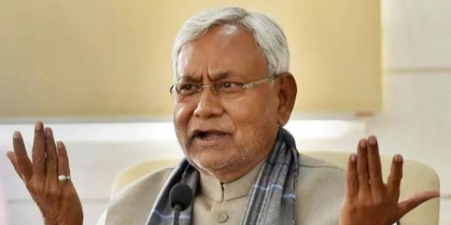 EC ने दिया नीतीश कुमार को बड़ा झटका, झारखंड में अपने सिंबल पर चुनाव नहीं लड़ सकेगी JDU