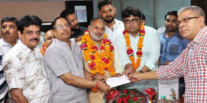 दिल्ली विधानसभा चुनाव से पहले एमसीडी में BJP का 'अनुभवी' दांव