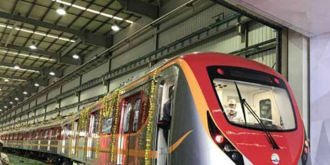 कोलकाता बहू बाजार में मेट्रो कार्य के चलते कई मकान क्षतिग्रस्त, हाईकोर्ट ने निर्माण कार्य पर लगाई रोक