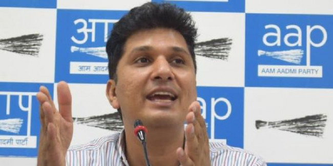 AAP ने बताया- क्यों कश्मीर की तुलना दिल्ली से नहीं की जा सकती