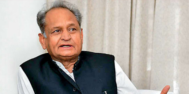 प्रदेश के कपड़ा उद्योग को बढ़ावा देने के लिए मुख्यमंत्री की पहल मुख्य सचिव ने औद्योगिक संगठनों से की चर्चा