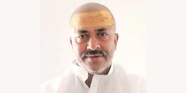 मध्य प्रदेश लेक्चरर की भविष्यवाणी- BJP लगभग 300 सीट जीतेगी, कांग्रेस सरकार ने किया सस्पेंड