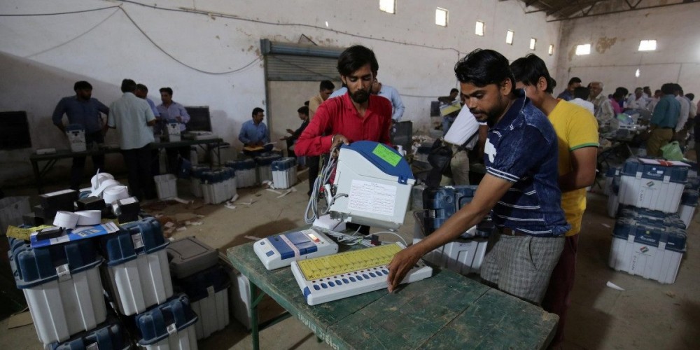 Elections 2019 Live: Delhi Man Claims VVPAT Mistmatch; EC Orders Probe