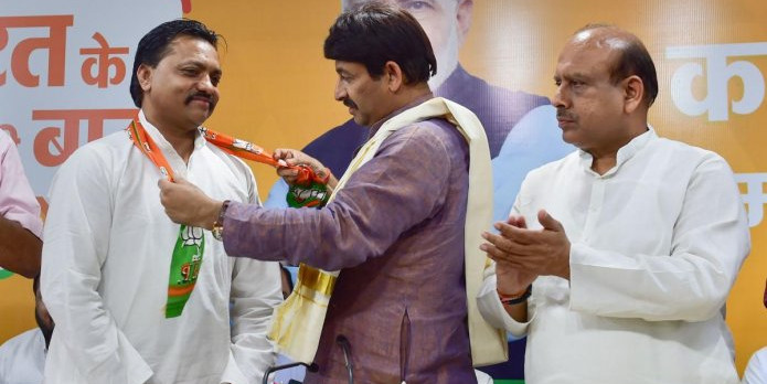 बीजेपी में शामिल होते ही आप कार्यकर्ता सुशील कुमार ने वापस ली मानहानि की शिकायत