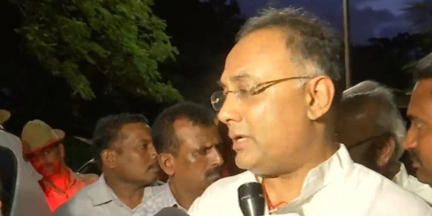 सियासी संकट पर कर्नाटक कांग्रेस अध्यक्ष बोले, 'अभी कुछ MLA जाएंगे लेकिन सरकार नहीं गिरेगी'