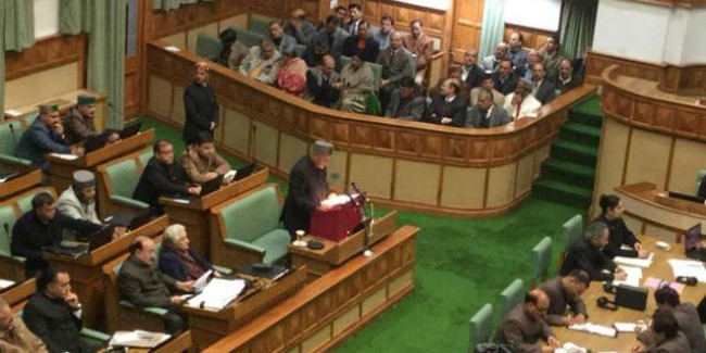 HPTDC होटल लीज मामला: हंगामे के बाद कांग्रेस का हिमाचल विस से वॉकआउट