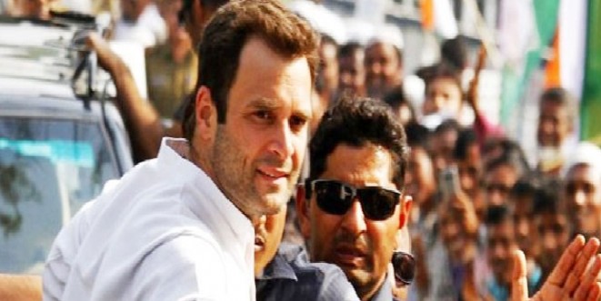 राहुल गांधी के रोड शो में लगे मोदी जिंदाबाद के नारे