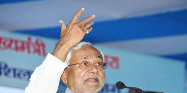 सीएम नीतीश पहुंचे दिल्ली, नीति आयोग की बैठक में उठेंगे बिहार के कई मुद्दे