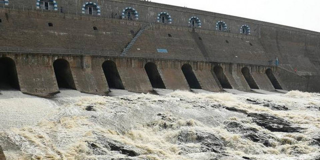 CM opens sluices of Stanley reservoir